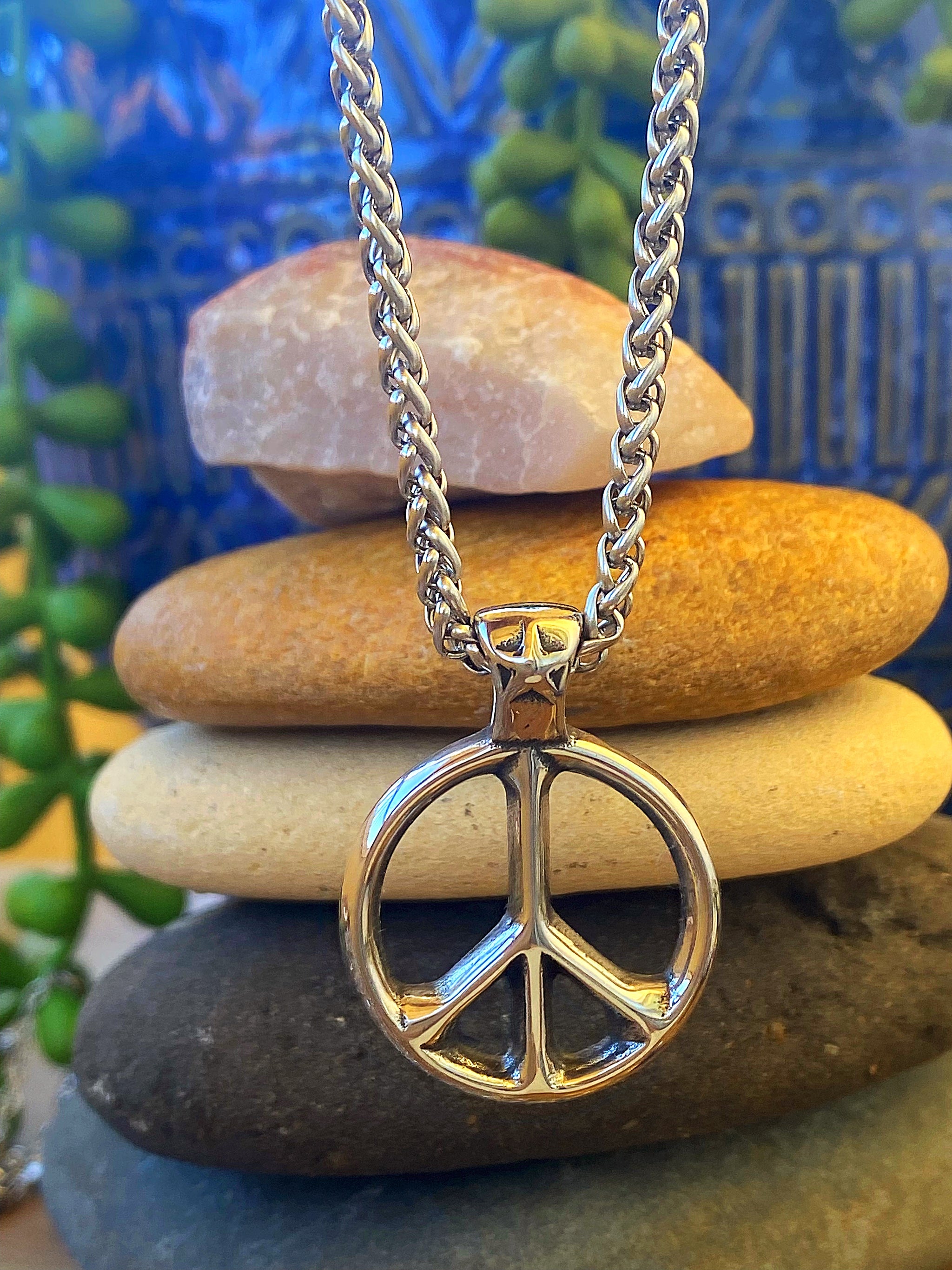 CLASSIC PEACE NECKLACE | Bellaforma Jewelry
