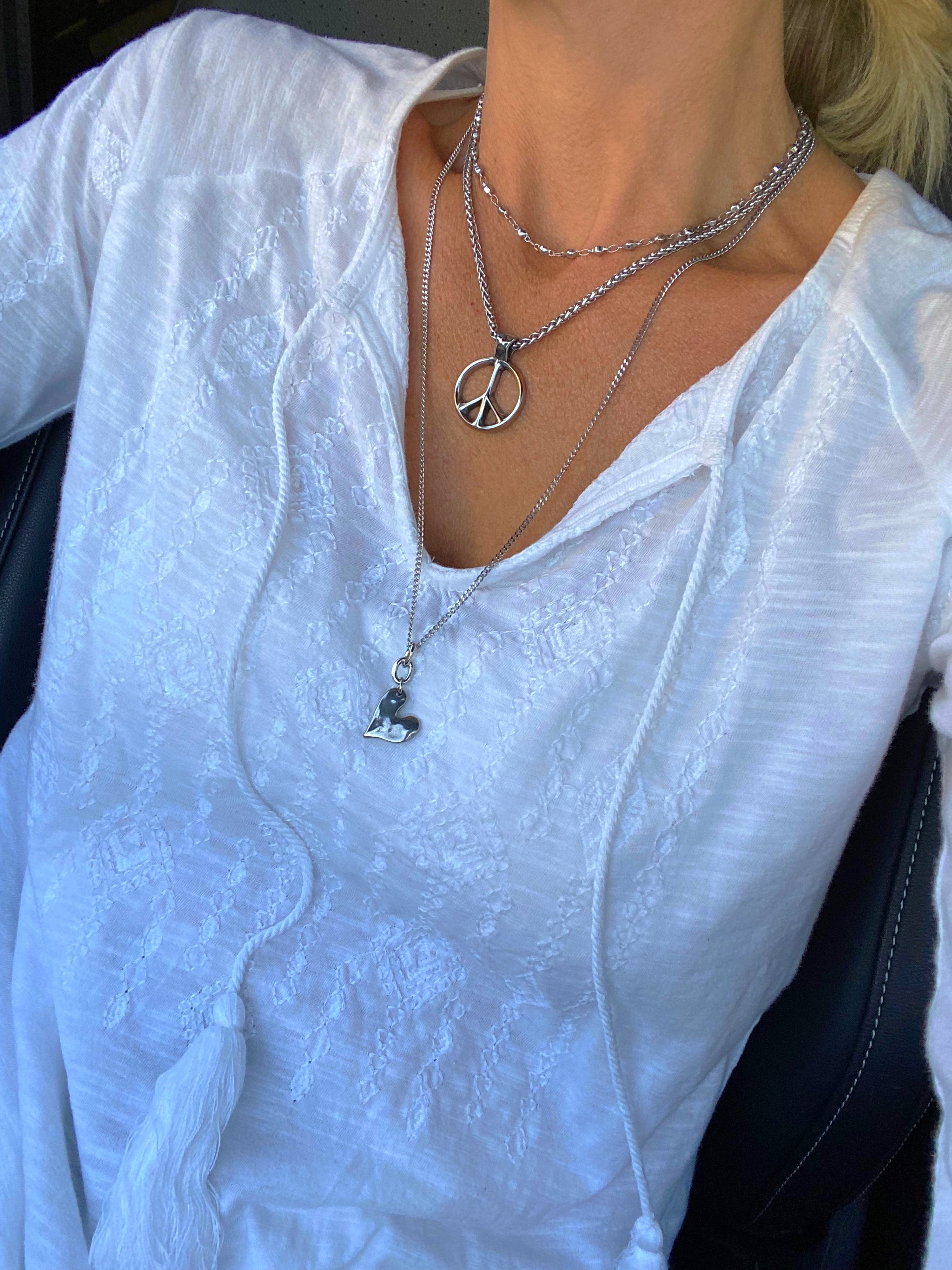 CLASSIC PEACE NECKLACE | Bellaforma Jewelry