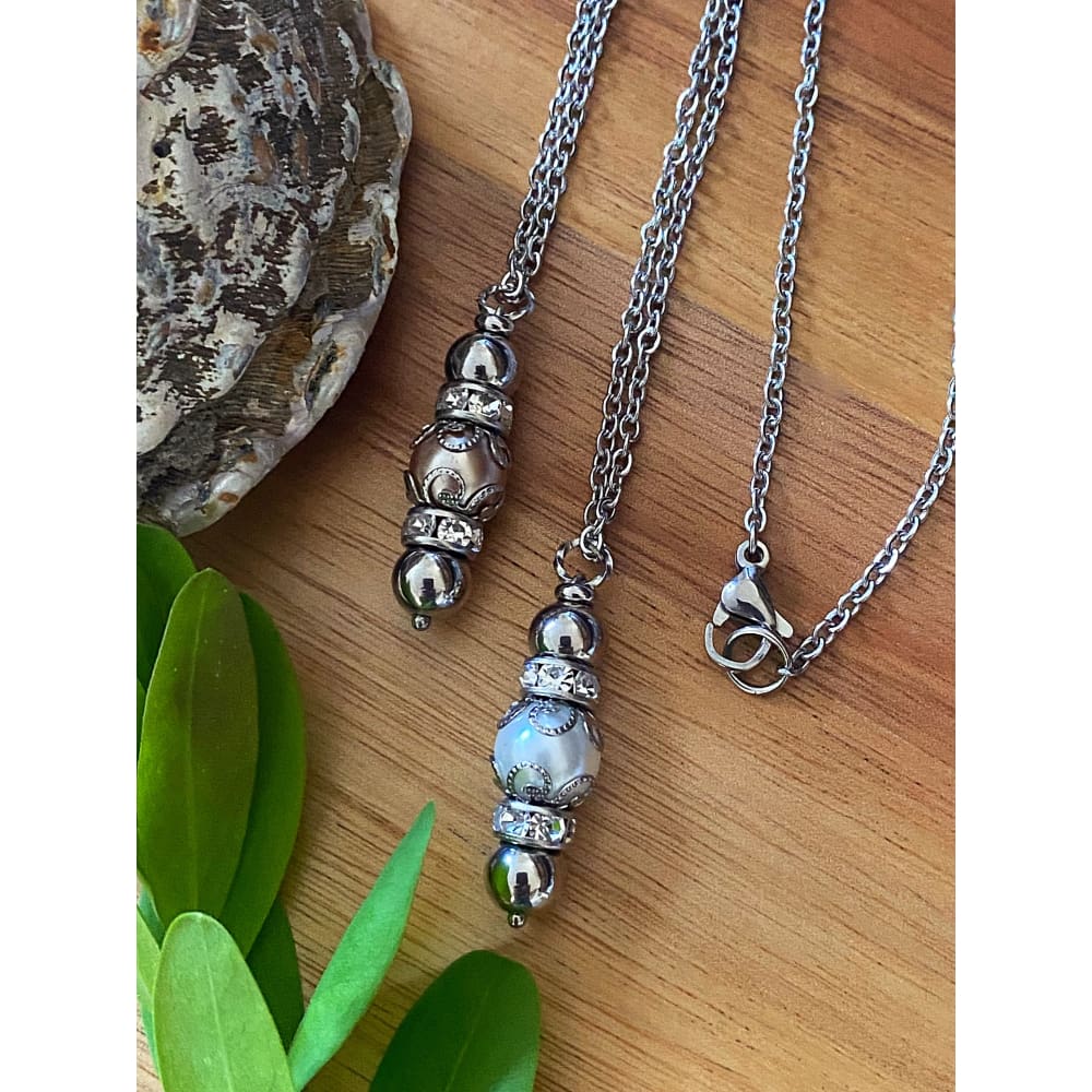 VINTAGE LACE NECKLACE