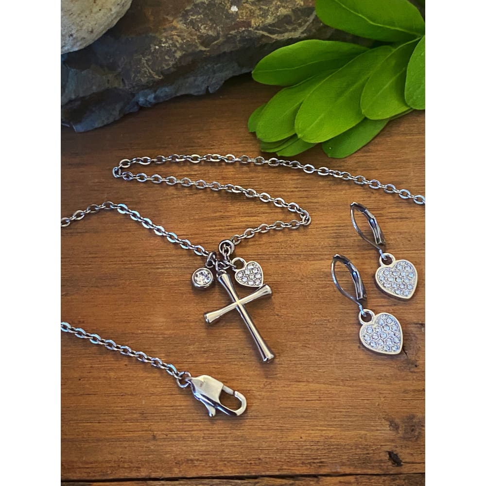 DAINTY CROSS NECKLACE