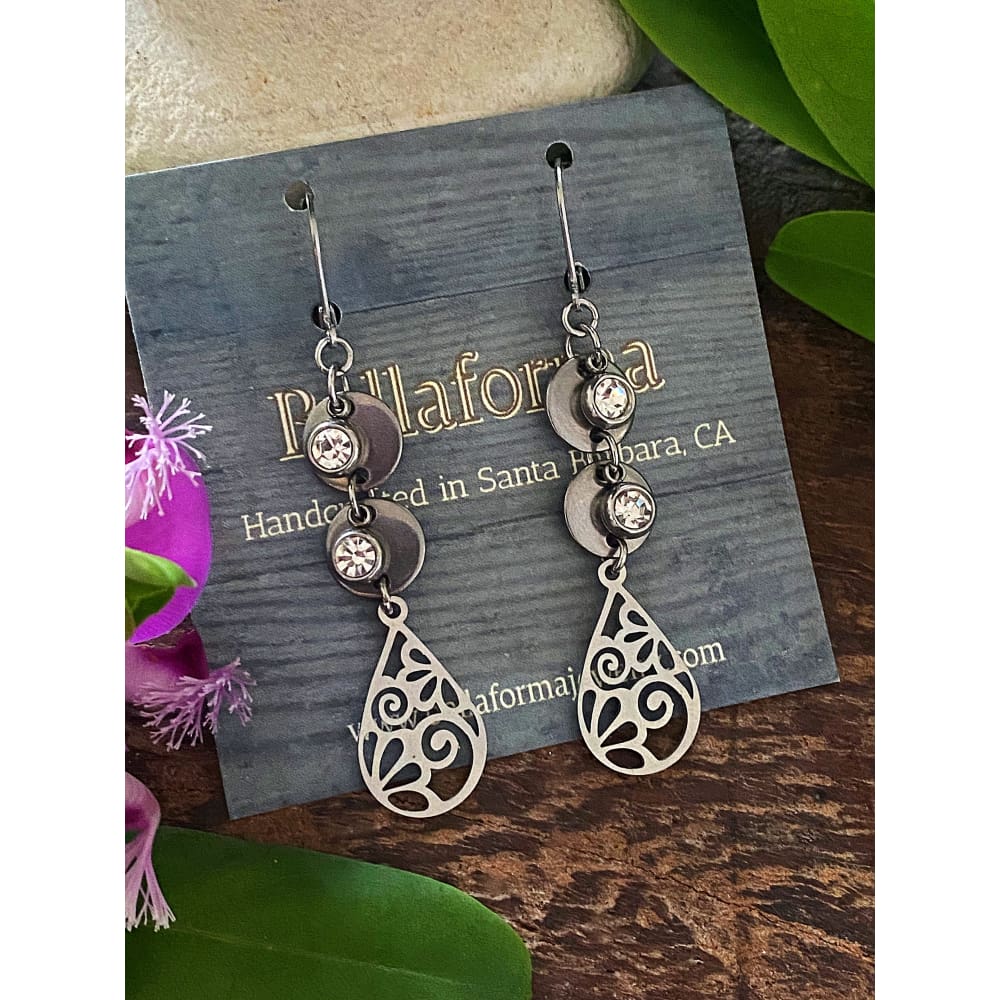 FILIGREE TEARDROP EARRINGS