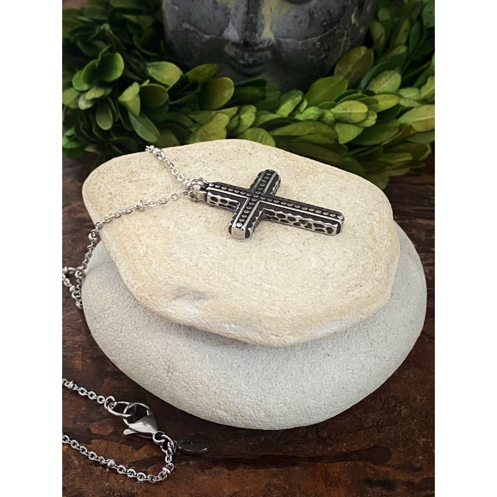 BEADED HAMMERED CROSS NECKLACE