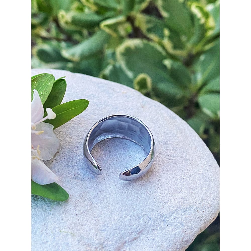 HAMMERED CUFF RING
