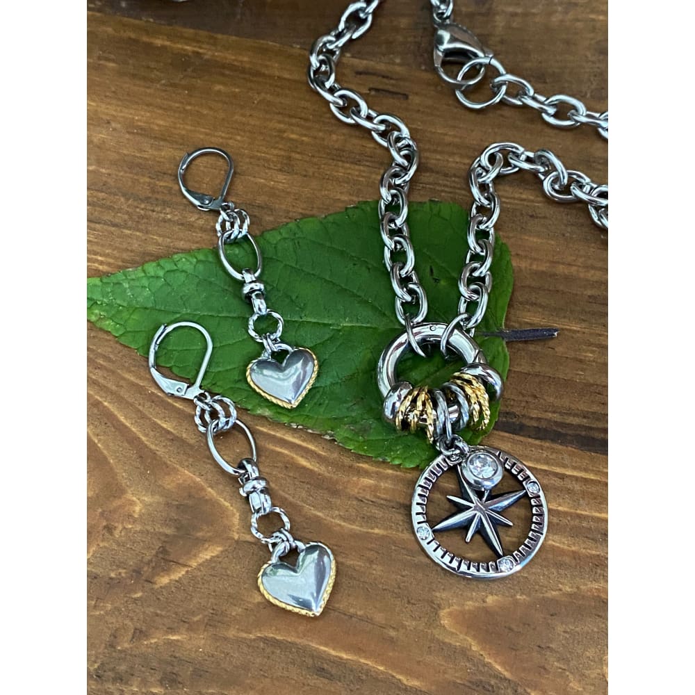 LOBERO HEART EARRINGS