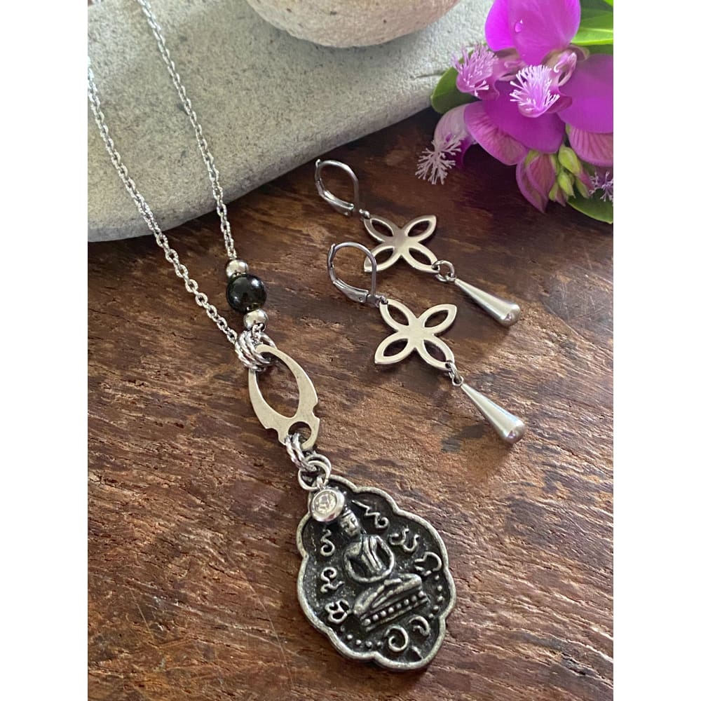 BUDDHA NECKLACE