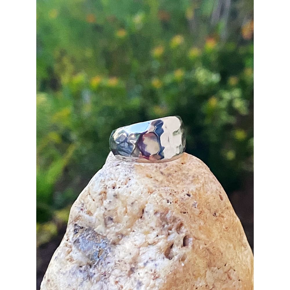 HAMMERED CUFF RING
