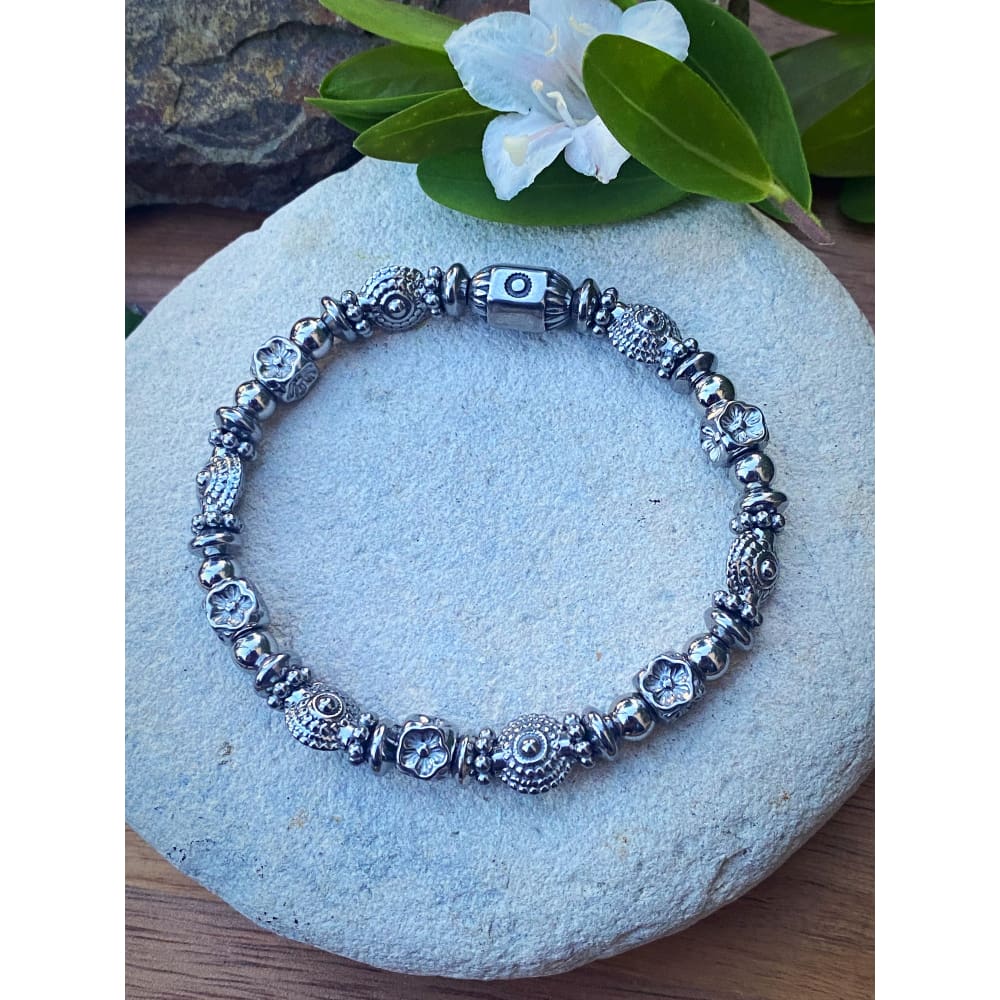 ARTISAN SILVER BRACELET
