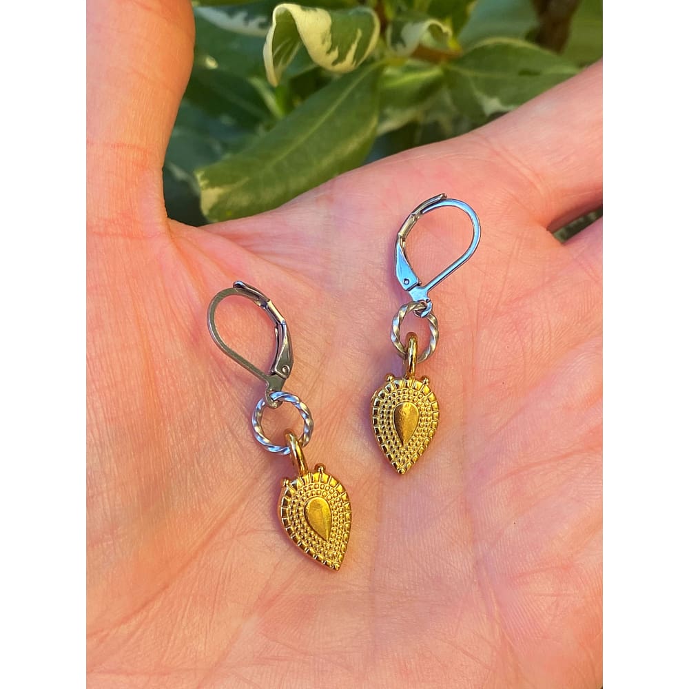 GOLD TEARDROP EARRINGS