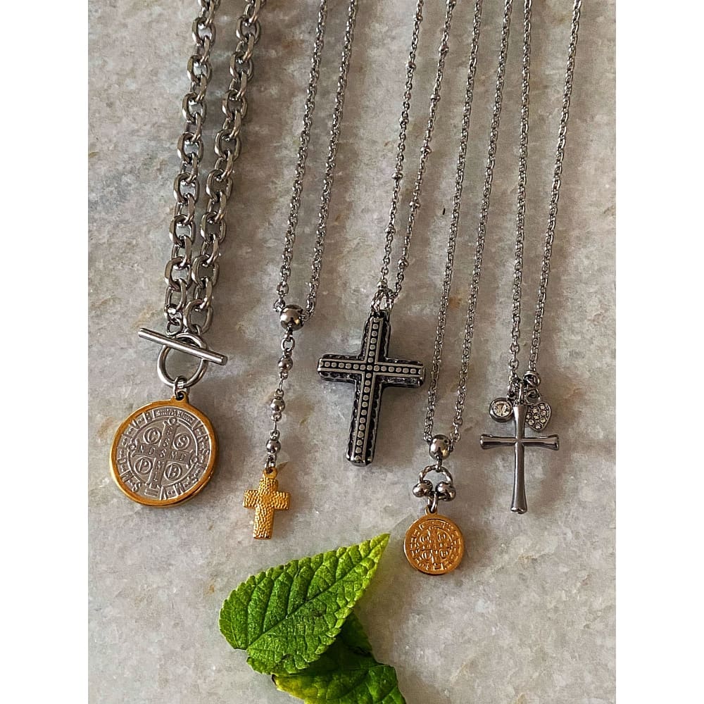 CROSS LARIAT CHOKER
