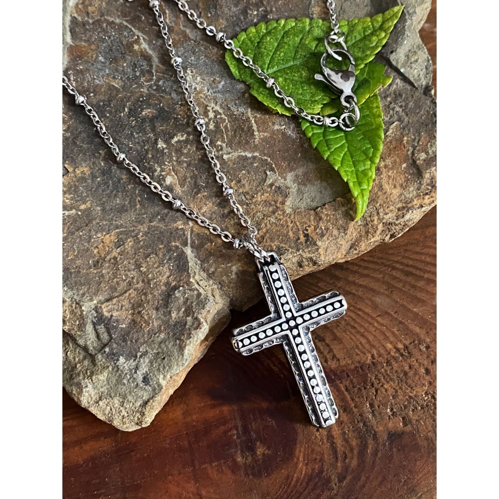 BEADED HAMMERED CROSS NECKLACE