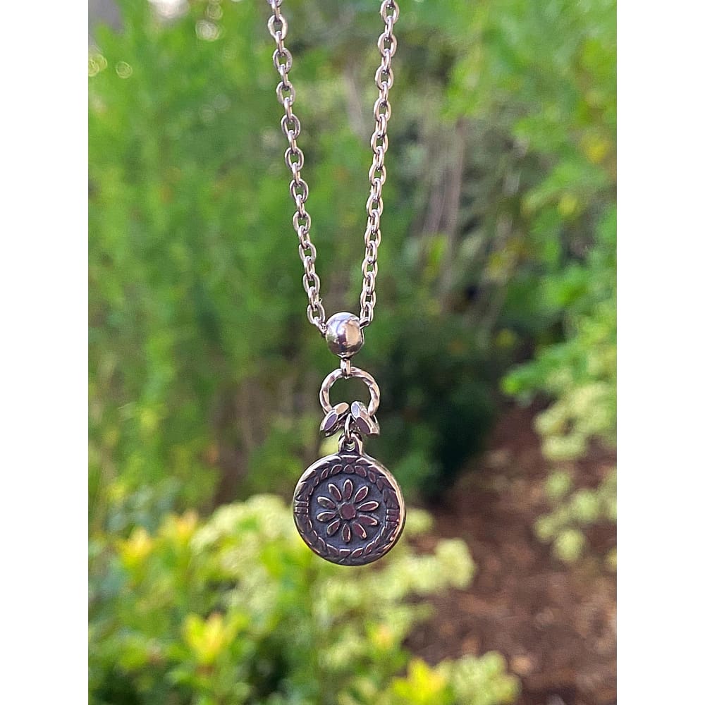 TIBETAN FLOWER NECKLACE