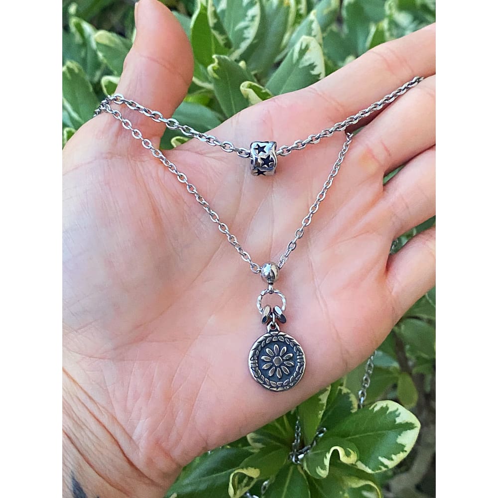 TIBETAN FLOWER NECKLACE