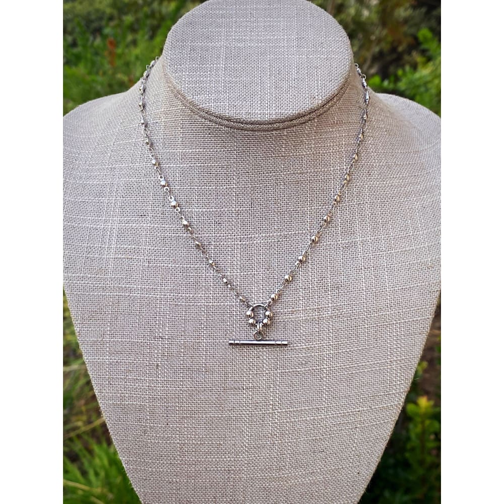 BEADED T-BAR NECKLACE