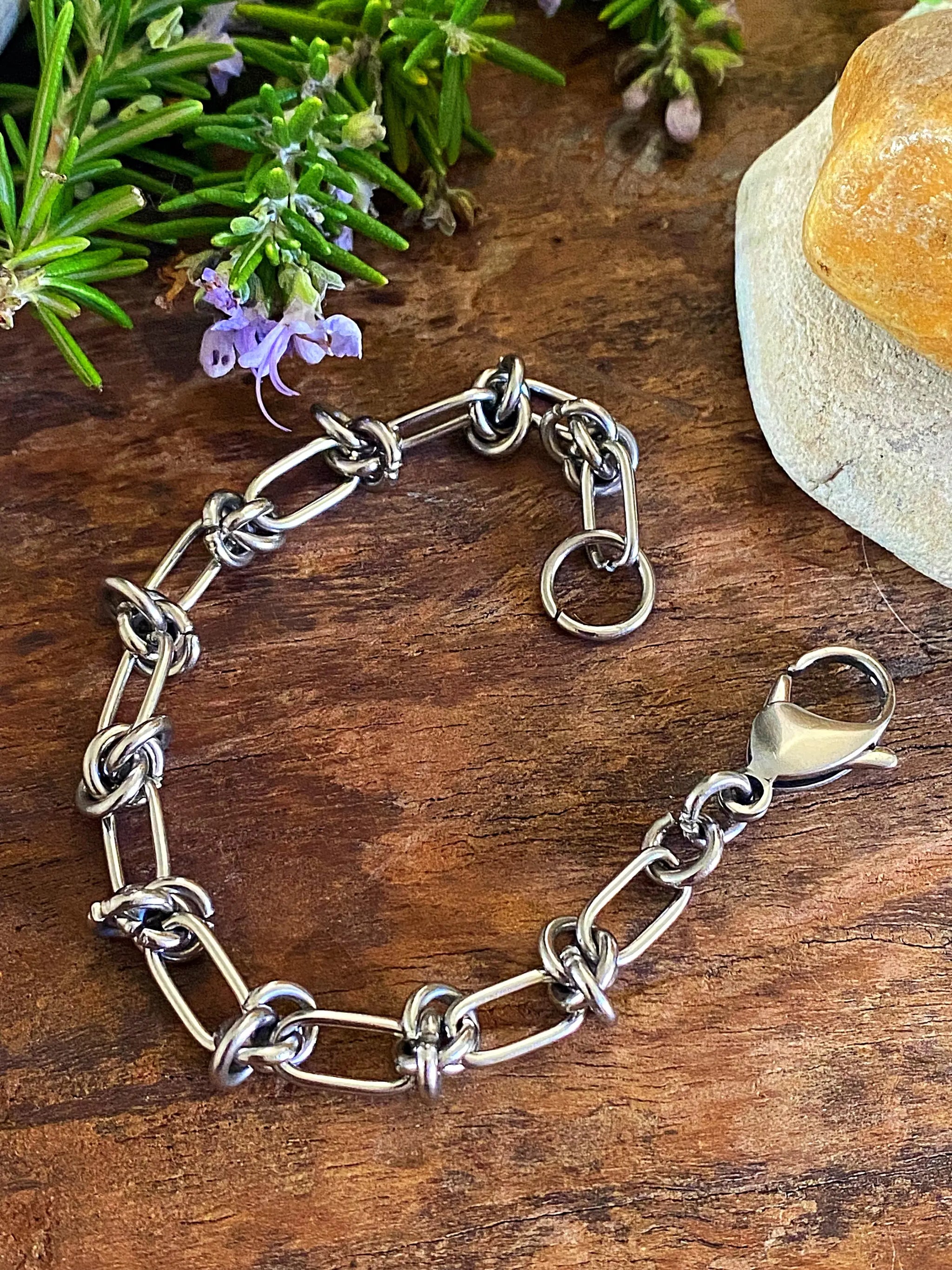 KNOT LINK BRACELET | Bellaforma Jewelry