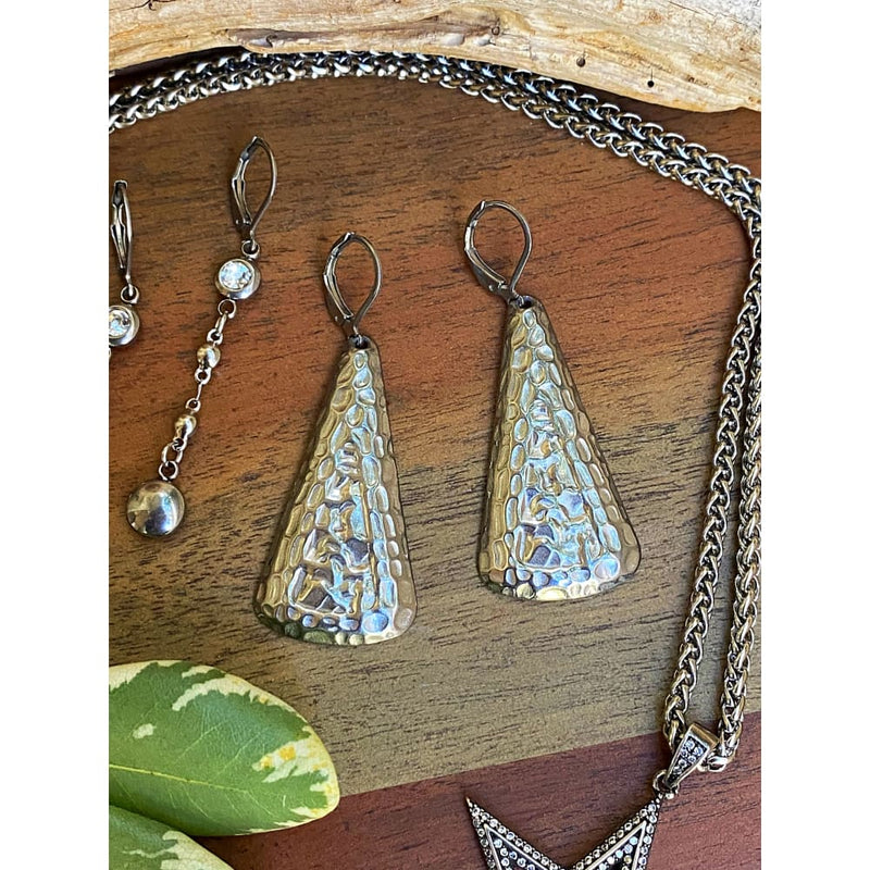 HAMMERED TRIANGLE EARRINGS