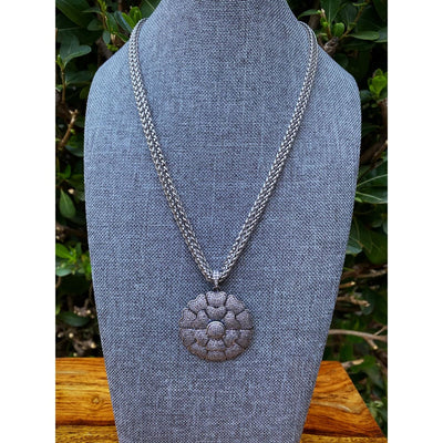 PAVÉ ANTIQUE NECKLACE