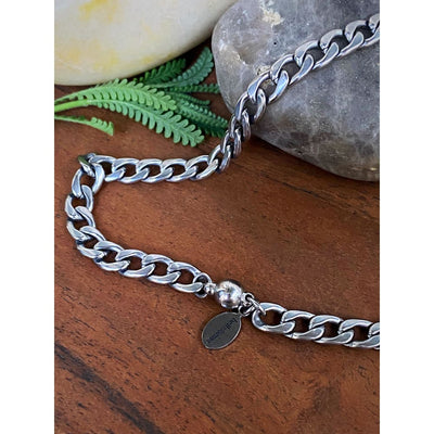 SILVER MAGNETIC CHOKER